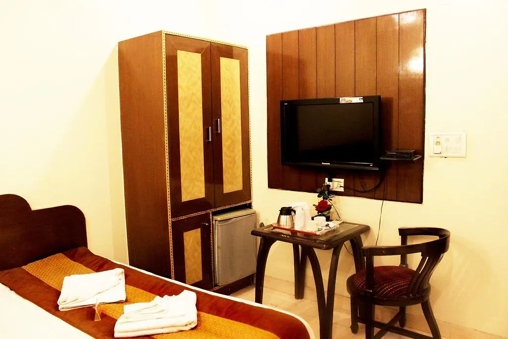 Oyo 528 Hotel Neptune Residency Delhi  Indien